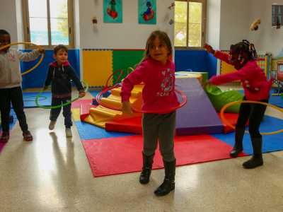 ...Gaetano e Silvia con l�hula hoop...
